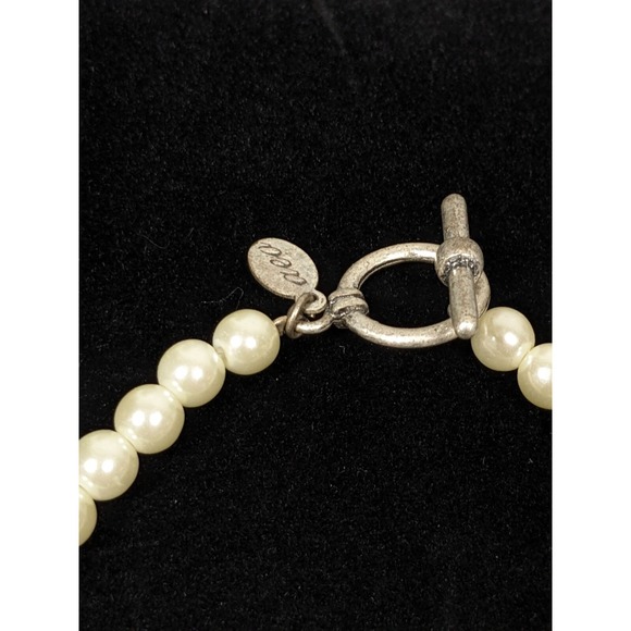 American Eagle AEO Faux Pearl Ribbon Bow Rhinestone Toggle Bracelet 7 inch - Picture 5 of 8